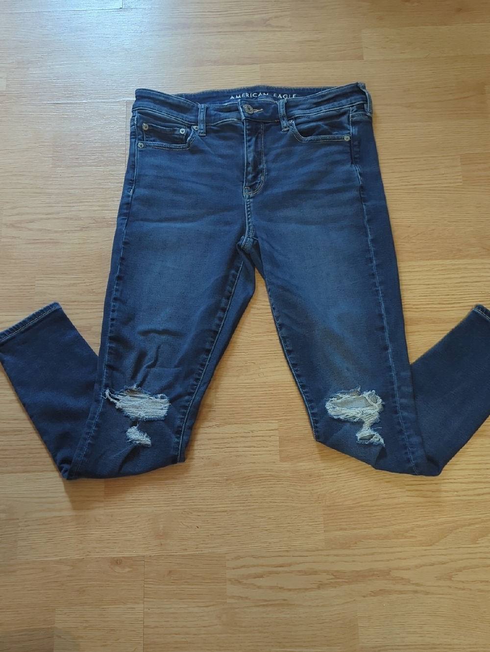 American Eagle Outfitters Women's Dark Blue Distressed Skinny Jeans